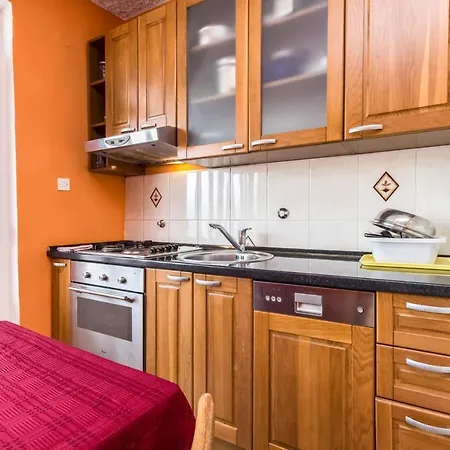 Apartment By The Sea Sparadici, Sibenik - 10015