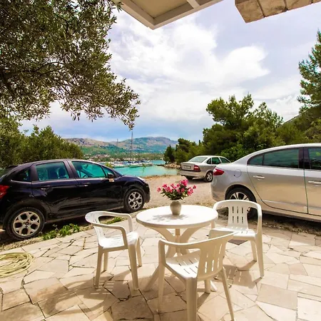 Apartments By The Sea Sparadici, Sibenik - 10015 Apartman Grebastica