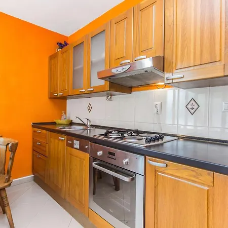 Apartments By The Sea Sparadici, Sibenik - 10015 Apartman Grebastica