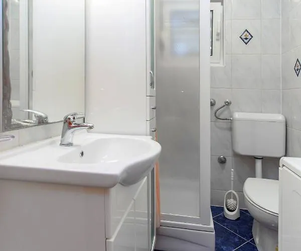 Apartman Apartments By The Sea Sparadici, Sibenik - 10015 *